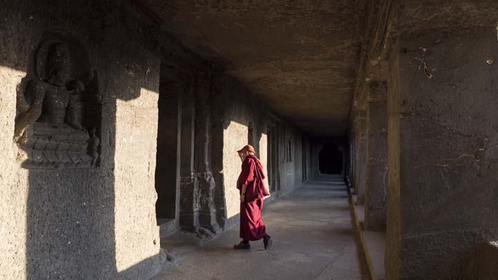 Ellora Caves, Cave 11
